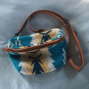 Pendelton Shoulder bag / Fanny pack